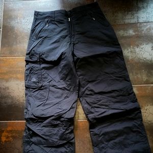 Nike ACG  Fitstorm Ski Pants. Black. Medium